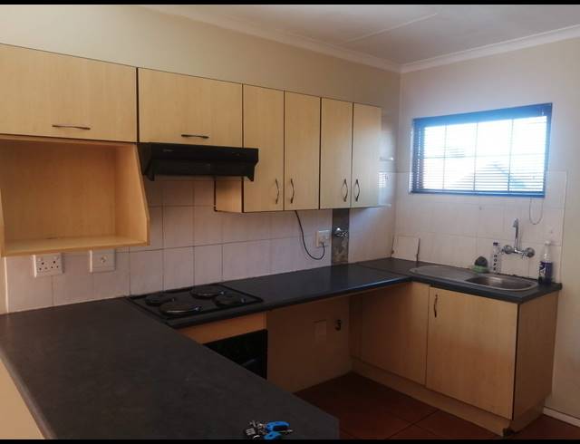 2 BEDROOM SIMPLEX RENTED IN MEYERSDAL